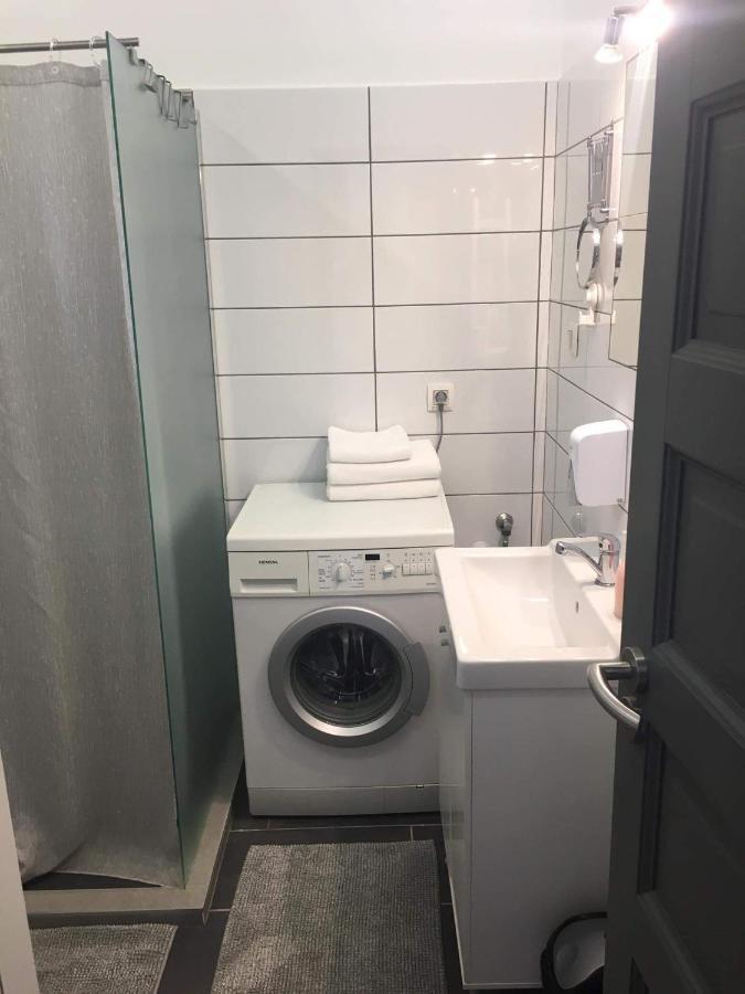 Cuki Apartmanok Домбовар Экстерьер фото